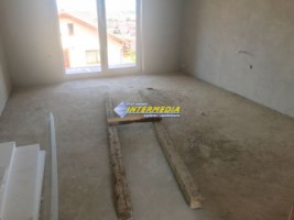 casa-noua-de-vanzare-zona-cetate-alba-iulia-3